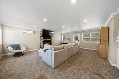 Lakefront home on Lake Hamilton offering over 3,000 sq ft, 4 - photo 8