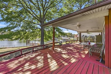 Cedar Creek Lake Home For Sale in Tool Texas