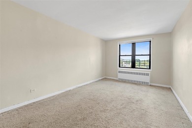 Welcome home! to this beautiful Studio Co-Op apartment at the - photo 3