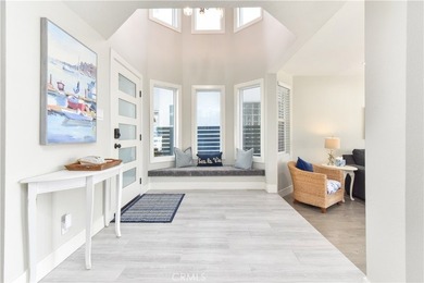 This stunning three-level waterfront home on Sunset Island - photo 3