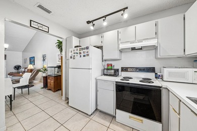Welcome to this spacious 2-bedroom, 2-bath corner home located - photo 14