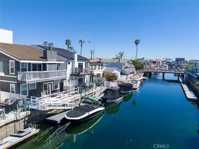 This stunning three-level waterfront home on Sunset Island - photo 9