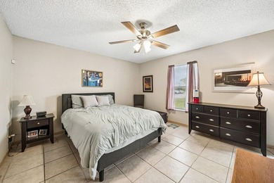 Welcome to this spacious 2-bedroom, 2-bath corner home located - photo 19