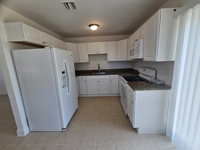 Nicely presented 4 bedroom & 2 bath Home on extra large fenced - photo 26