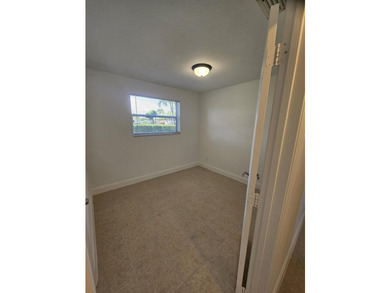 Nicely presented 4 bedroom & 2 bath Home on extra large fenced - photo 40