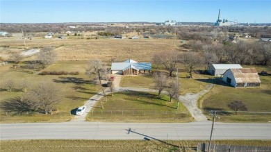 Lake Home Off Market in Oologah, Oklahoma