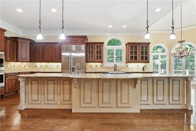 Exceptional custom estate in Waters Edge at Capitol - set on 6.5 - photo 2