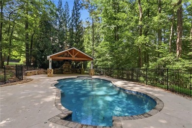 Exceptional custom estate in Waters Edge at Capitol - set on 6.5 - photo 8