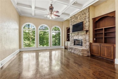 Exceptional custom estate in Waters Edge at Capitol - set on 6.5 - photo 10