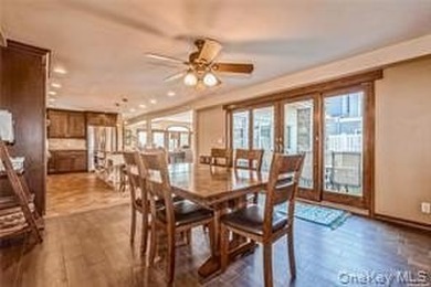 Lovely Two Story Bi-Level Home Located The Westholme, Bayside - photo 7