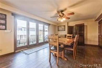 Lovely Two Story Bi-Level Home Located The Westholme, Bayside - photo 8