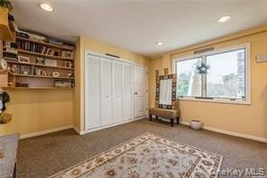 Lovely Two Story Bi-Level Home Located The Westholme, Bayside - photo 9