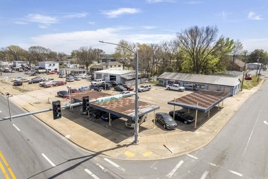 This unique commercial property is in a high-traffic area - photo 10