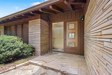 Seize the opportunity to own a one-of-a-kind property in - photo 11