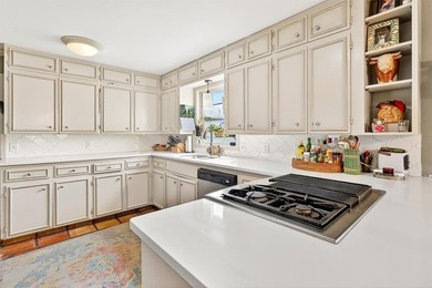 Beautifully maintained one-story home in desirable Lamar Park - photo 12