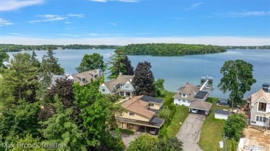 Lake Home For Sale in Orchard Lake, Michigan