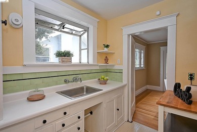 Welcome Home to this classic North Berkeley condo, where - photo 31