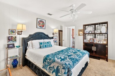 Beautifully maintained one-story home in desirable Lamar Park - photo 32