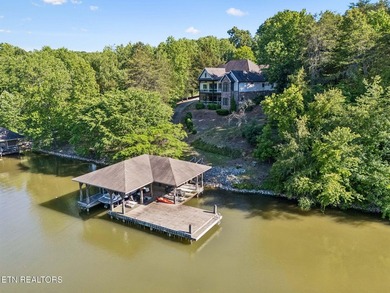 Tucked into a private cove on Fort Loudon Lake just off the main - photo 43