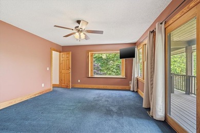 Welcome to 100 Brittany Way! Perched in the peaceful Newtown - photo 12