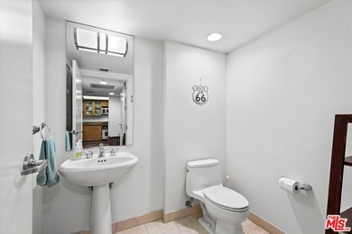 Experience sweeping, unobstructed city, mountain, ocean, and - photo 16