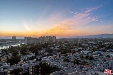 Experience sweeping, unobstructed city, mountain, ocean, and - photo 18