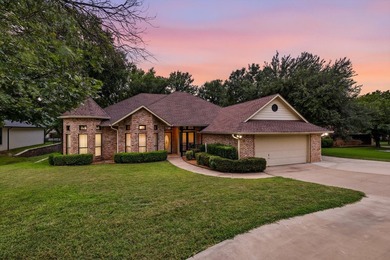Lake Granbury Home For Sale in De Cordova Texas