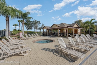 Enjoy a carefree lifestyle in this charming 2-bedroom, 2-bath - photo 25