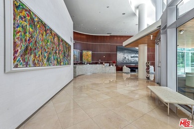 Experience sweeping, unobstructed city, mountain, ocean, and - photo 26