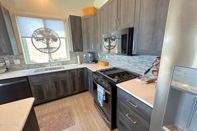 Phenomenal Foothills RV Garage home w/ Sparkling Pool, Full - photo 45