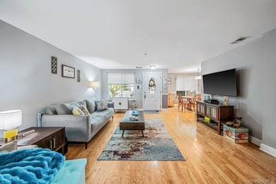Move-In Ready End Unit Condo! Welcome to this beautifully - photo 7