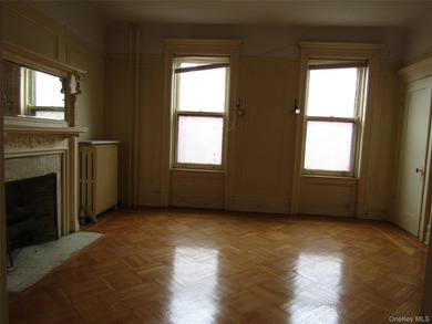 Charming 19th Century Historic Mansion landmarked in the - photo 11