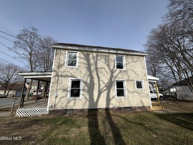 This charming home has so much to offer, featuring three - photo 4