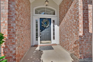 Welcome Home to Plantation Trace! This beautiful 4-bedroom - photo 3