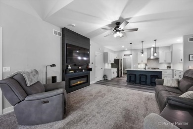 Welcome to Old Mill Park, an exceptional 55+ community where - photo 10
