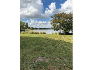 Lake Osborne Condo For Sale in Lake Worth Florida