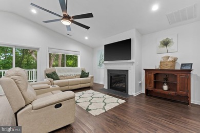 Welcome to waterfront living in Stratford Harbour! This stunning - photo 8
