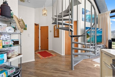 Amazing, one of a kind 2 bedroom 2 bath penthouse with washer - photo 7