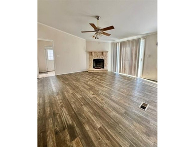 Lake life just got easy in Push Hill Cove! This 3 bed, 2 bath - photo 6