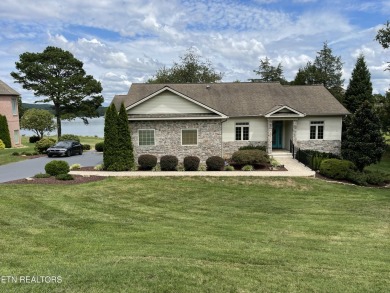 Lake Home For Sale in Loudon, Tennessee