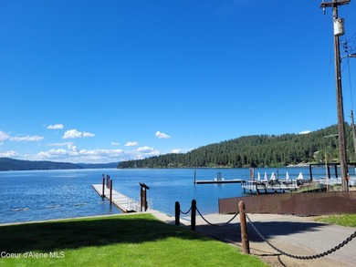 Breathtaking panoramic lake and mountain views await from this - photo 27