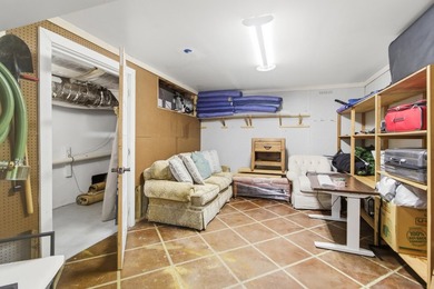 Tucked into the charming Wraggborough neighborhood, this home - photo 31