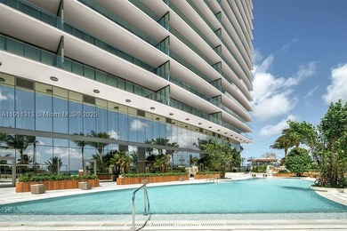 Firs time on the market, stunning high-floor flow-through - photo 2
