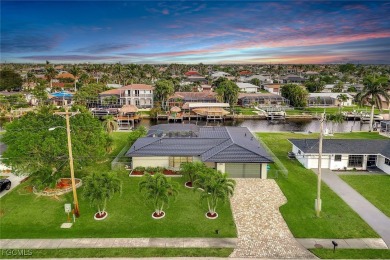 Cape Coral Lakes Area Home For Sale in Cape Coral Florida