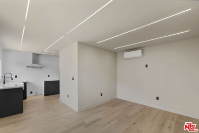 (private lake, pond, creek) Condo For Sale in Los Angeles California