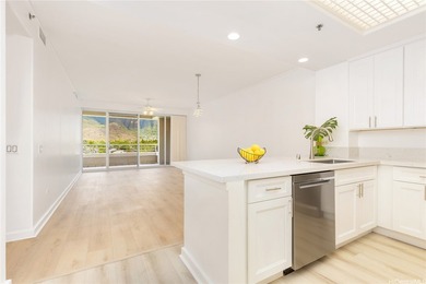 Priced to sell! Enjoy gorgeous mountain views from this - photo 5