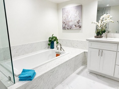 Priced to sell! Enjoy gorgeous mountain views from this - photo 9
