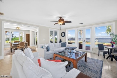 This exceptional 3 Bedroom + Den, 2.5 Bath riverfront residence - photo 5