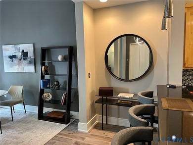 Don't miss this chance to live in a stylishly renovated 1,449 sq - photo 2