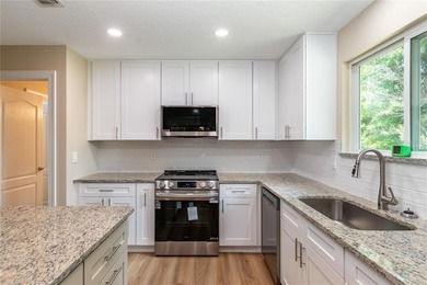 Beautifully updated 2-bedroom, 2-bath home in the sought-after - photo 6